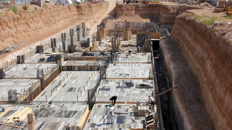 道路土建工程分包价格背后的考量因素